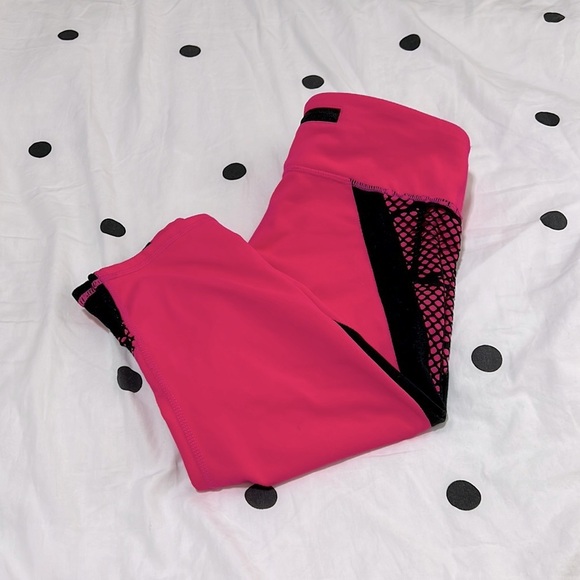 Fabletics Hot Pink Navassa Cropped Leggings - Picture 2 of 7